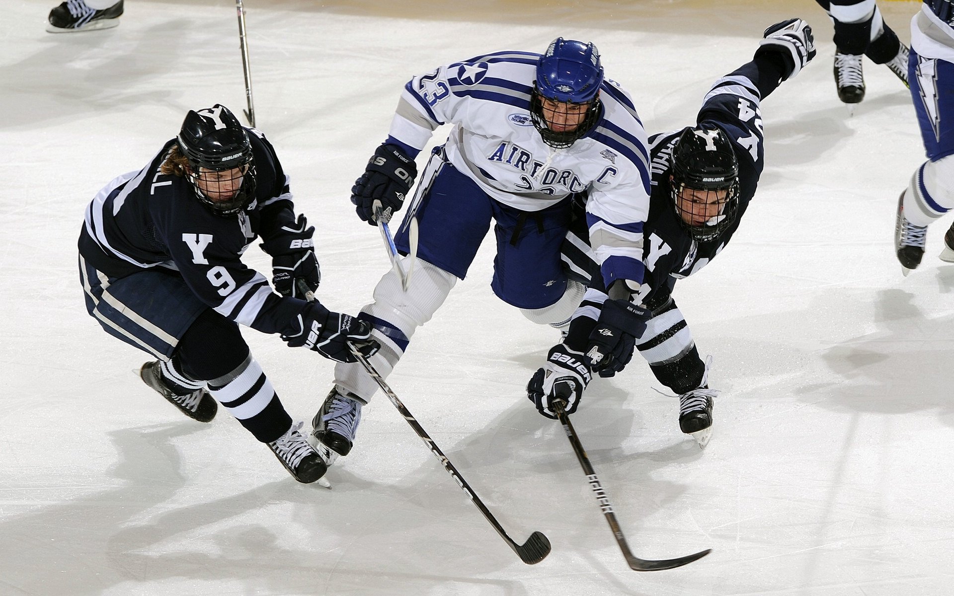 体育新闻中心服务全民健身国家战略，推进全民健身、体育强国事业